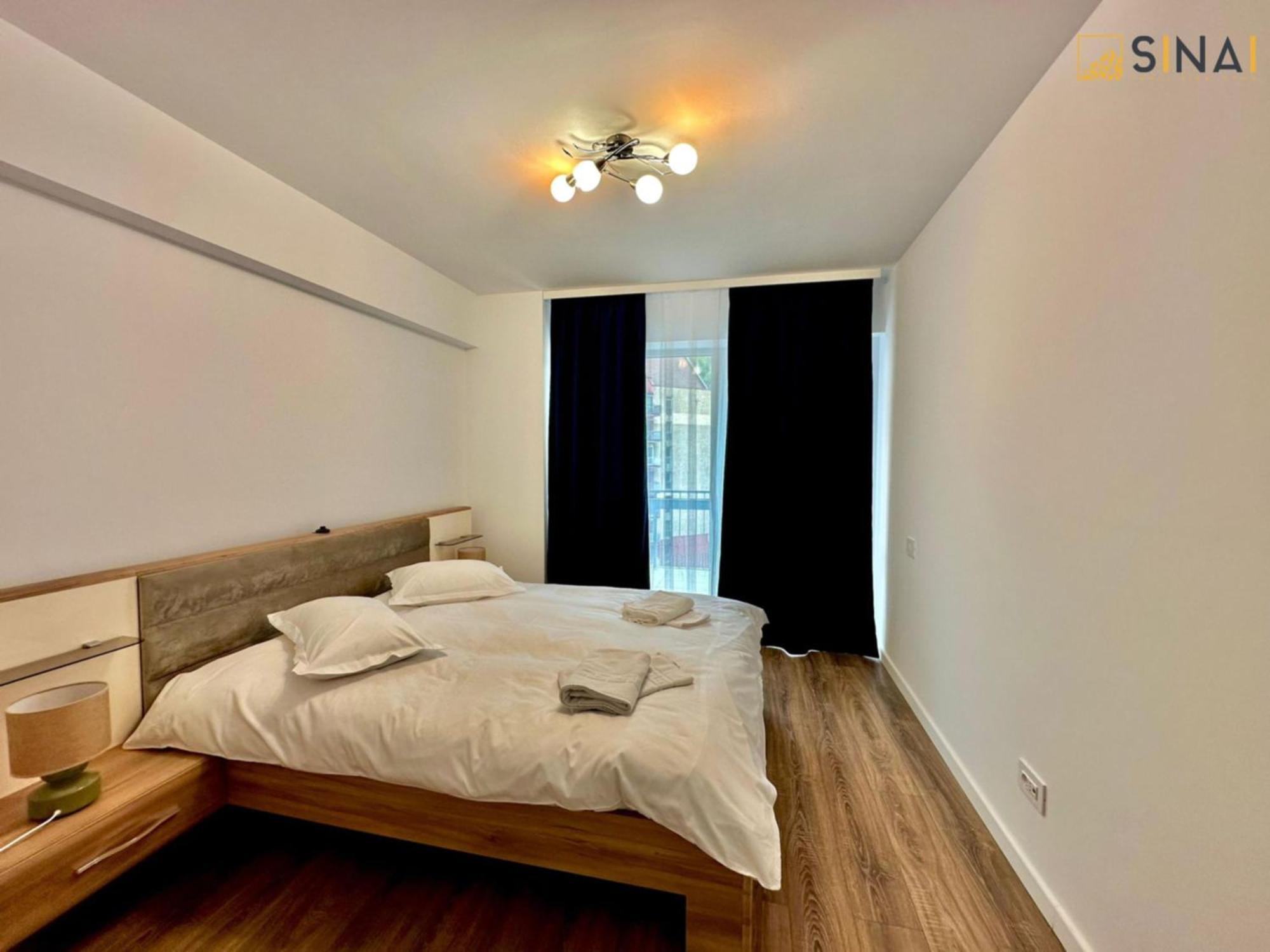 Sinai Aph Apartments Sinaia Esterno foto