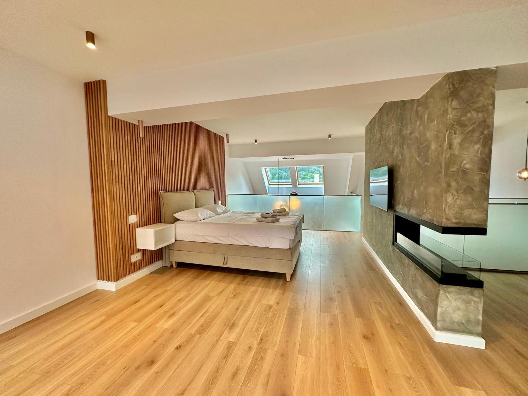 Sinai Aph Apartments Sinaia Esterno foto